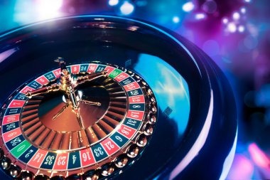 wisnu 123 mobile app showing live dealer table with SEA Games scores panel